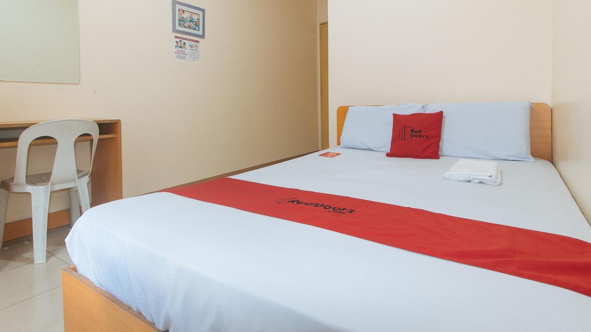 Reddoorz @ Asiana Pension Inn Mandaue Eksteriør billede