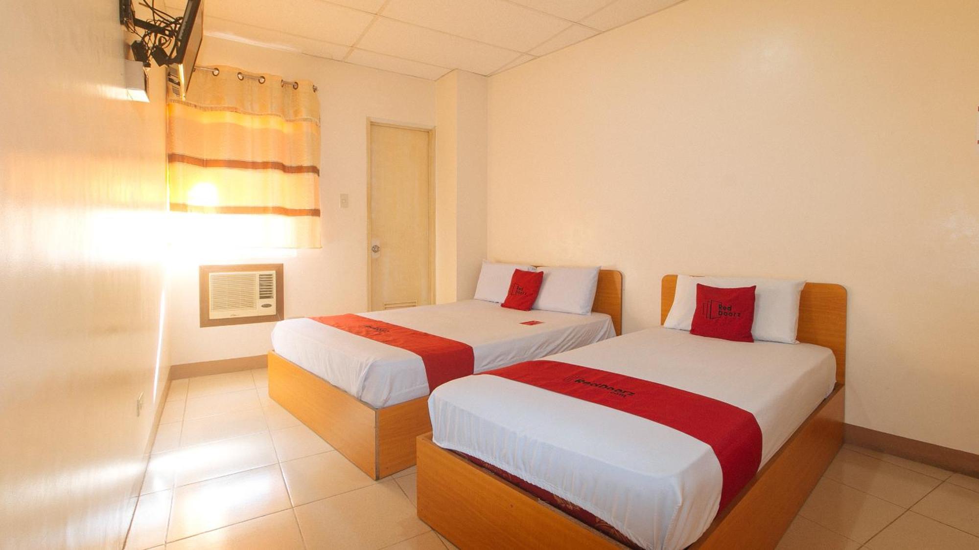 Reddoorz @ Asiana Pension Inn Mandaue Eksteriør billede
