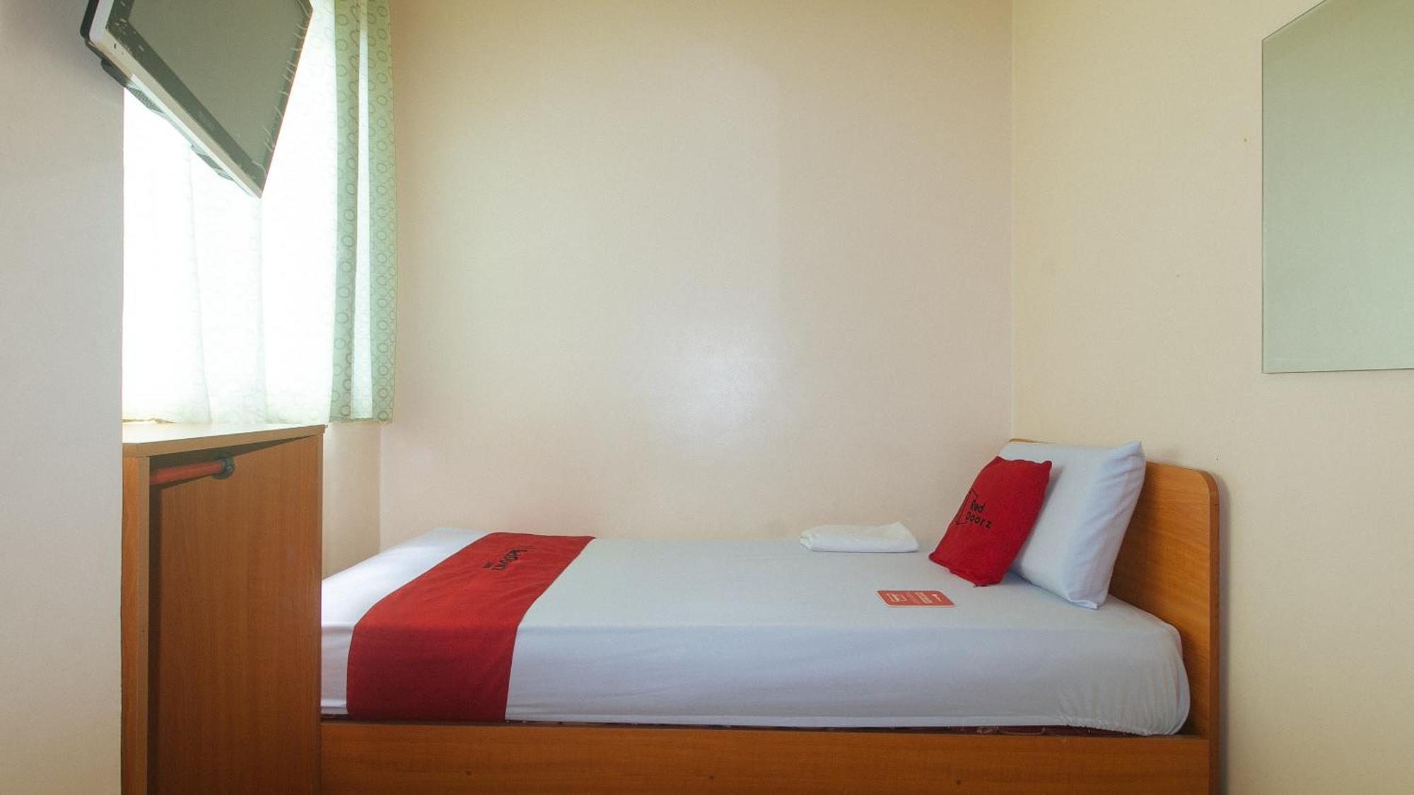 Reddoorz @ Asiana Pension Inn Mandaue Eksteriør billede