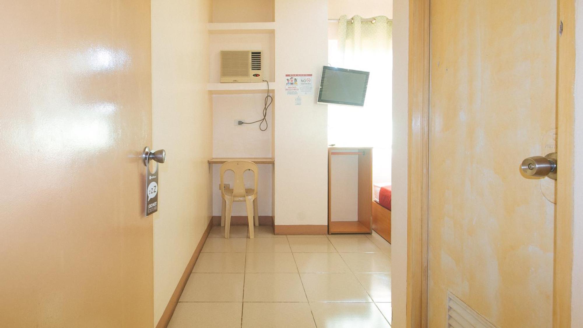 Reddoorz @ Asiana Pension Inn Mandaue Eksteriør billede