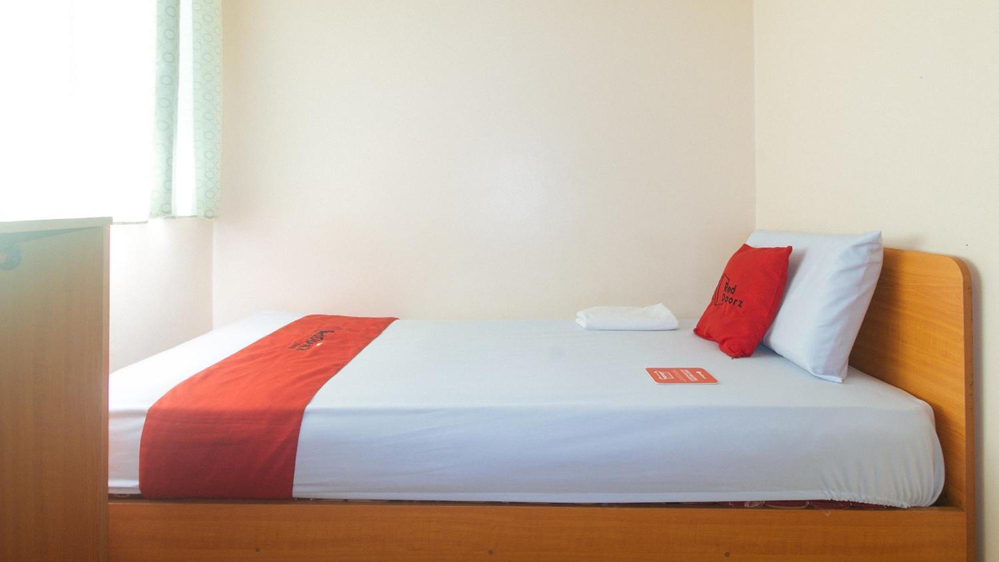 Reddoorz @ Asiana Pension Inn Mandaue Eksteriør billede
